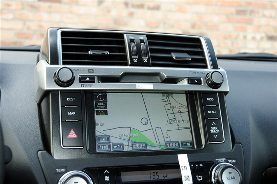 2014款 4.0L AT VX NAVI 内饰