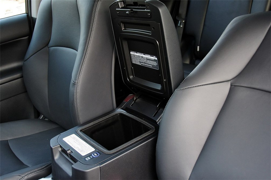 2014 4.0L AT VX NAVI οռ