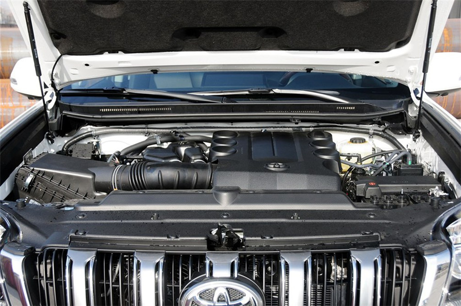 2014款 4.0L AT VX NAVI 引擎底盘