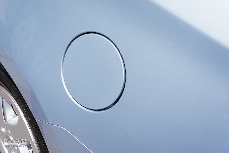 外插充电式混合动力普锐斯