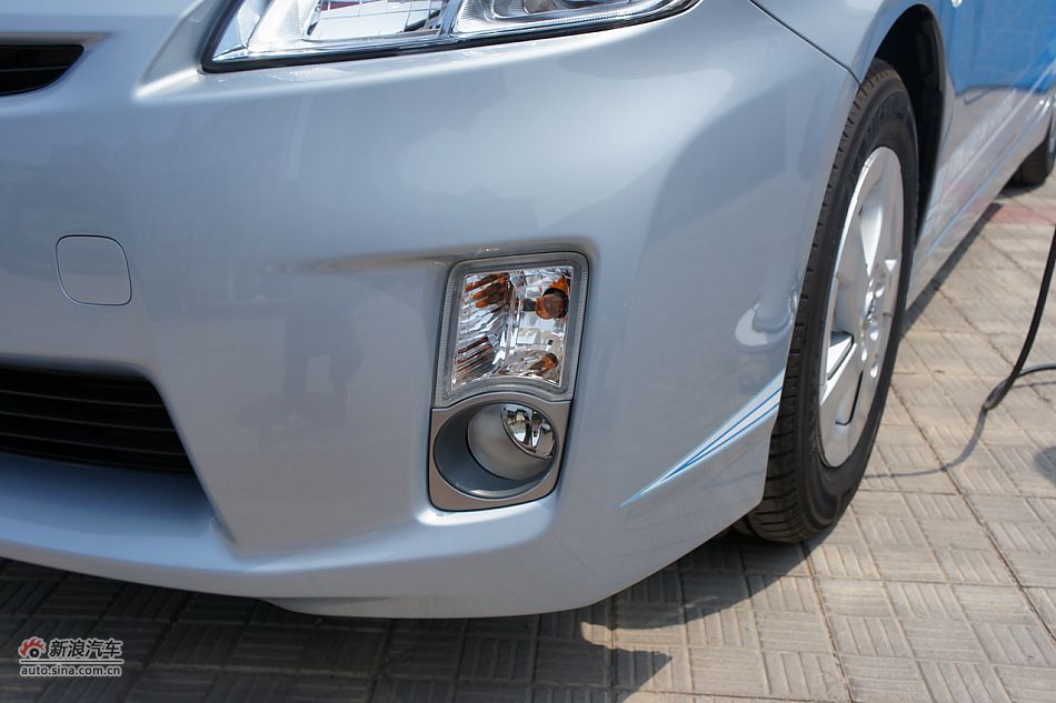 外插充电式混合动力普锐斯