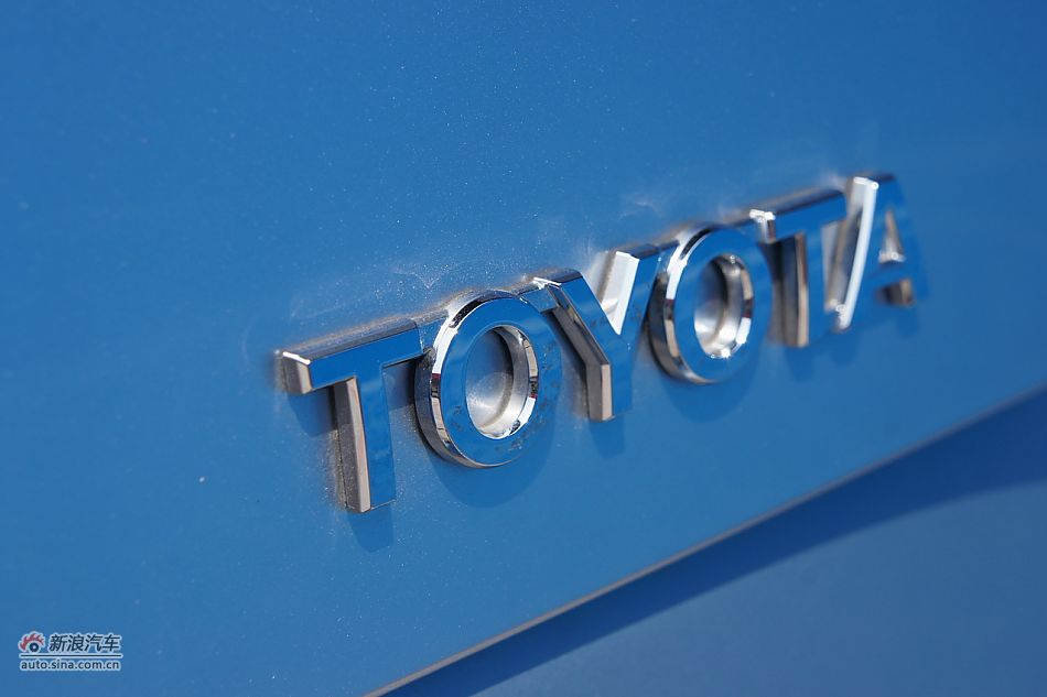 外插充电式混合动力普锐斯