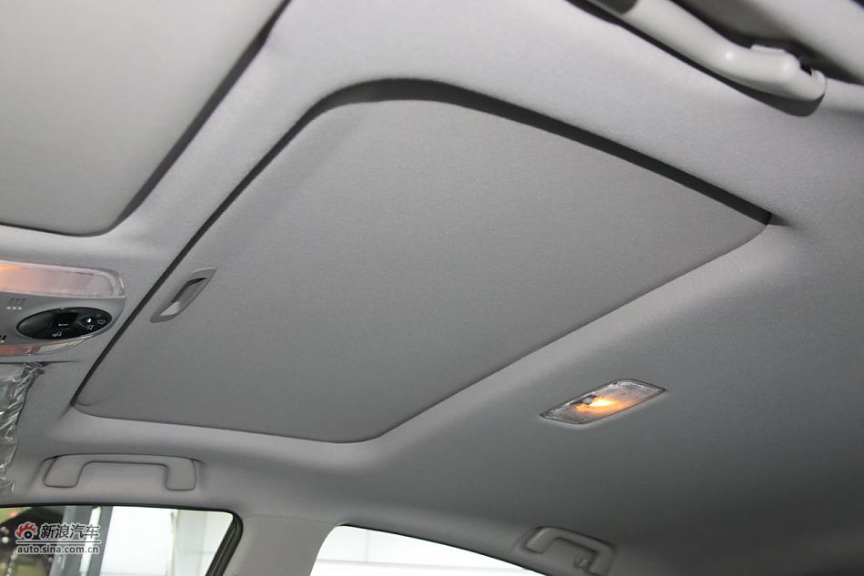 2012款普锐斯混动CVT豪华先进型