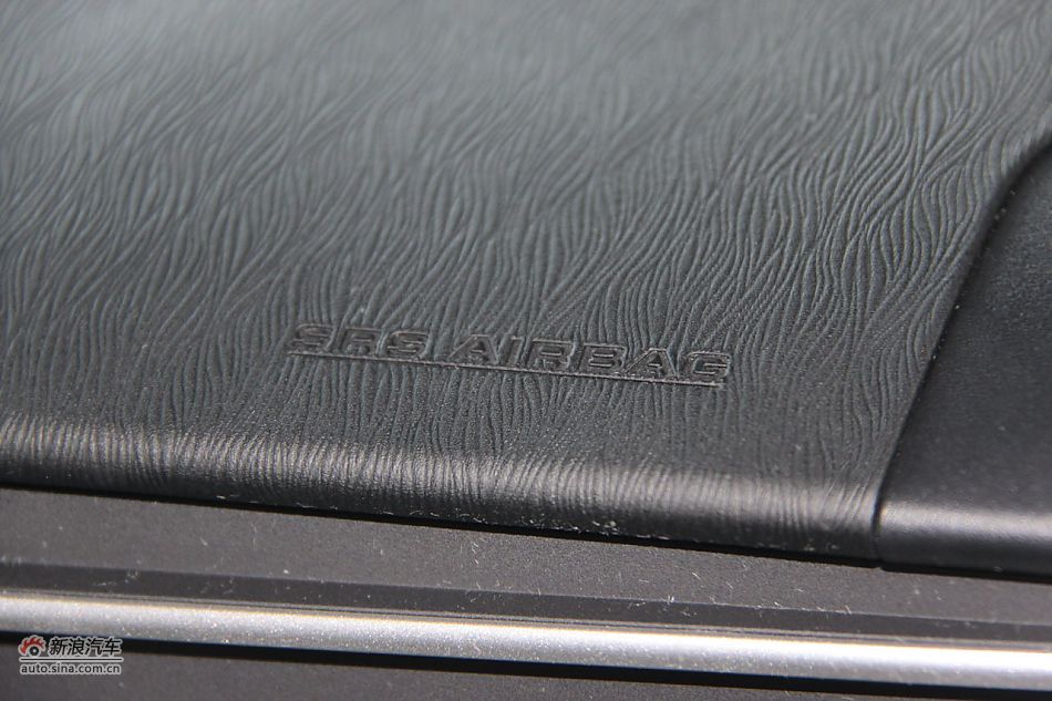 2012款普锐斯混动CVT豪华先进型