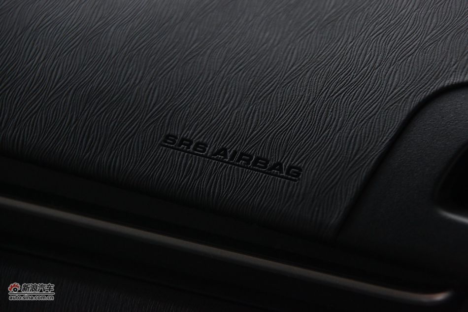 2012款普锐斯混动CVT豪华先进型