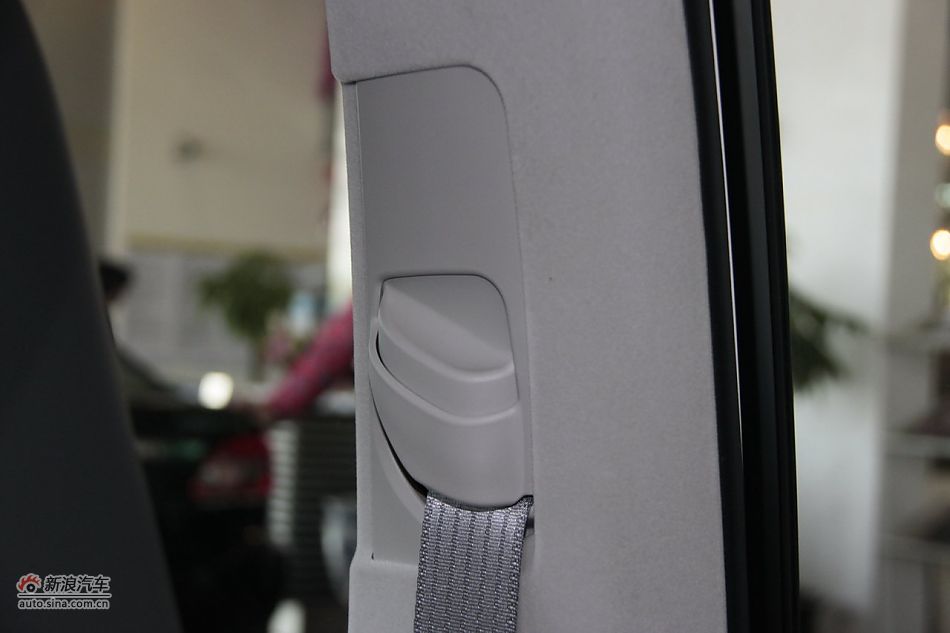 2012款普锐斯混动CVT豪华先进型