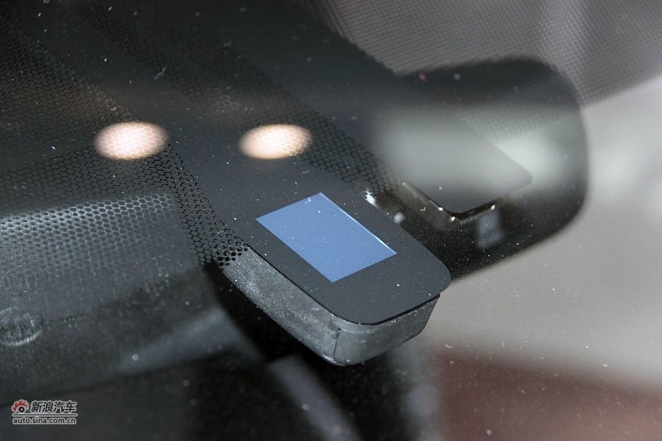 2012款普锐斯混动CVT豪华先进型