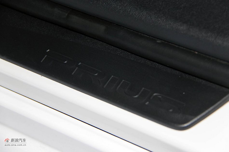 2012款普锐斯混动CVT豪华先进型