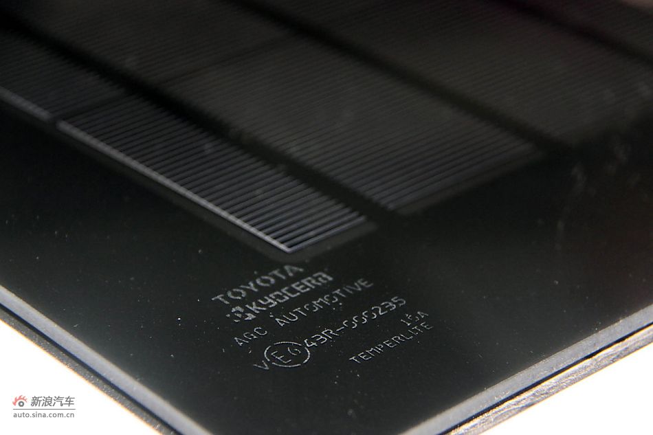 2012款普锐斯混动CVT豪华先进型