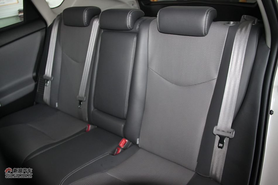 2012款普锐斯混动CVT豪华先进型