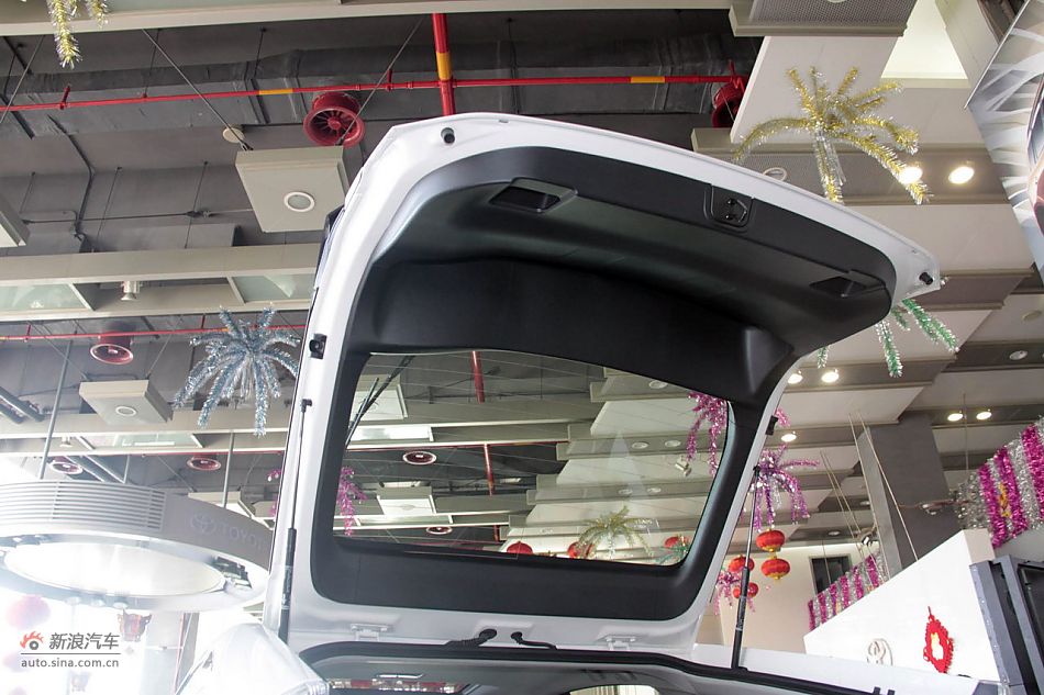 2012款普锐斯混动CVT豪华先进型