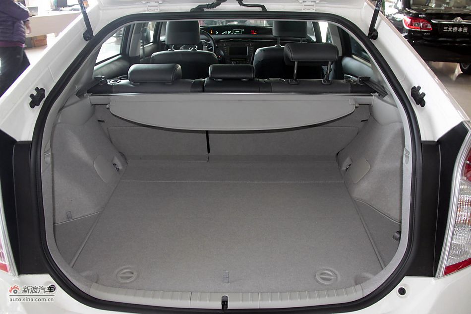 2012款普锐斯混动CVT豪华先进型