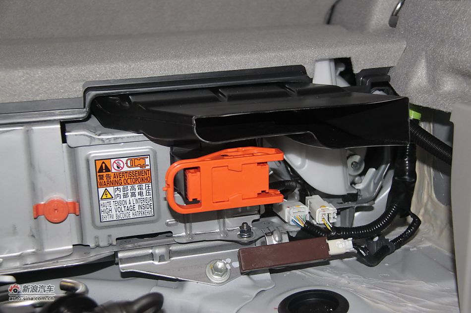 2012款普锐斯混动CVT豪华先进型