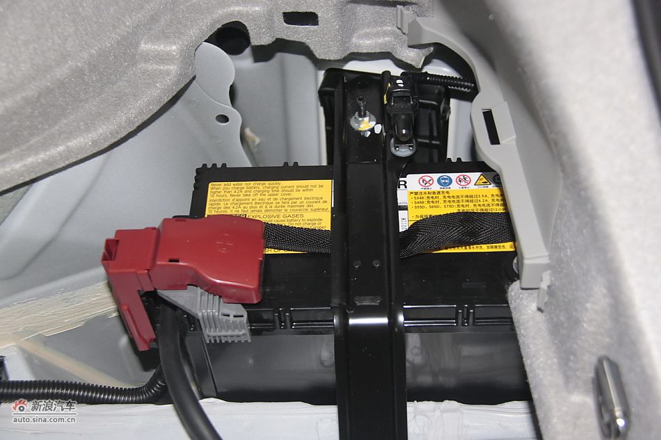 2012款普锐斯混动CVT豪华先进型