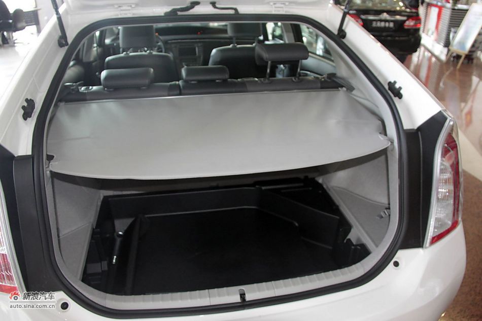 2012款普锐斯混动CVT豪华先进型