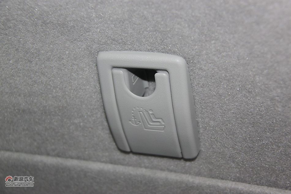 2012款普锐斯混动CVT豪华先进型