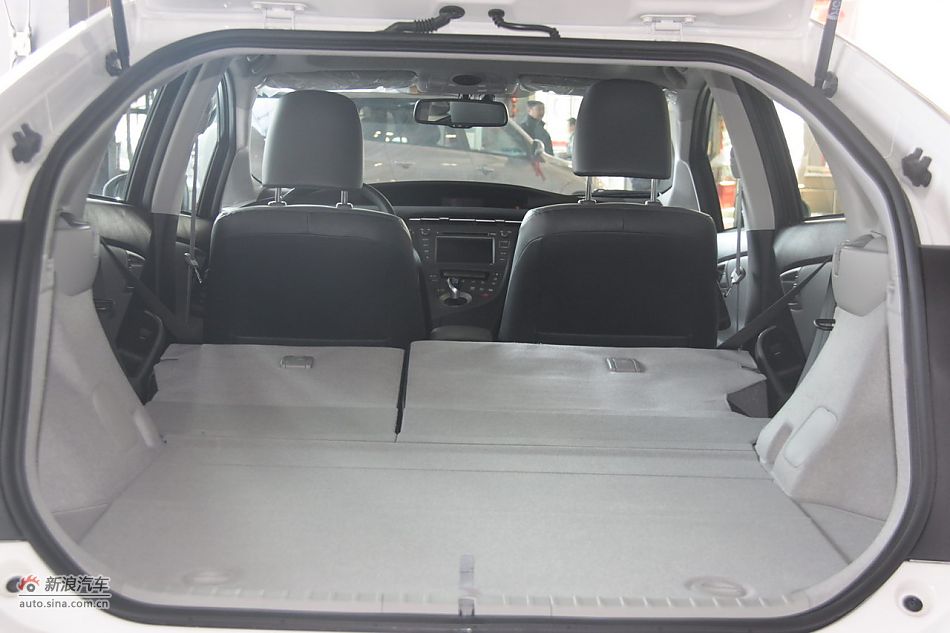 2012款普锐斯混动CVT豪华先进型