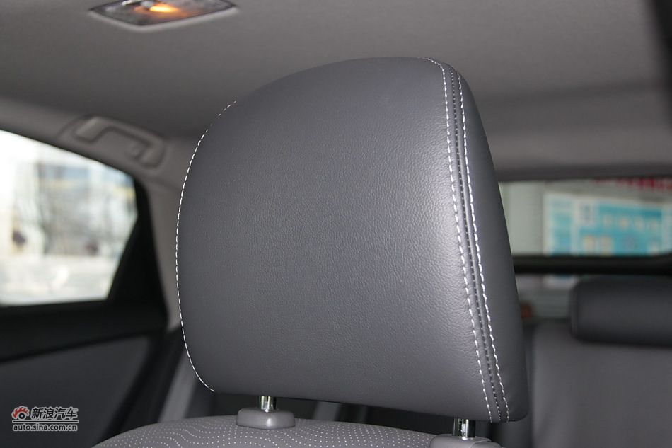 2012款普锐斯混动CVT豪华先进型