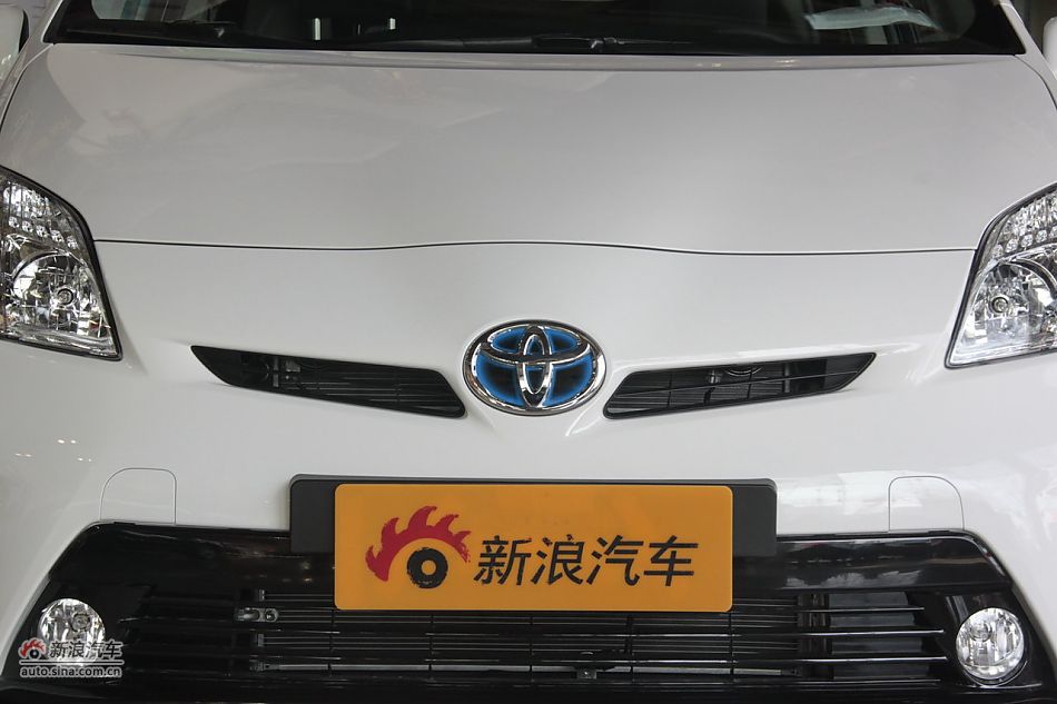 2012款普锐斯混动CVT豪华先进型