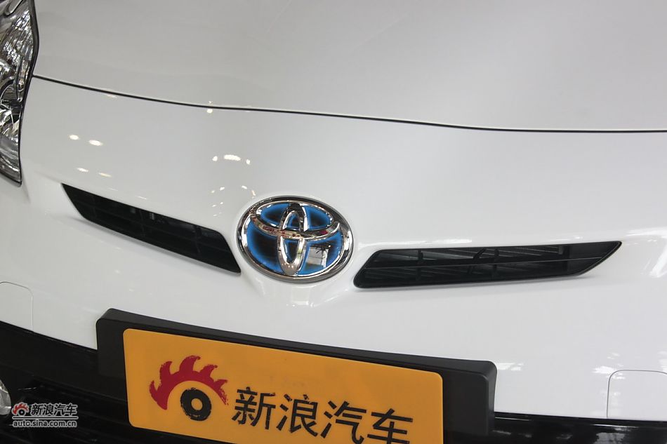 2012款普锐斯混动CVT豪华先进型