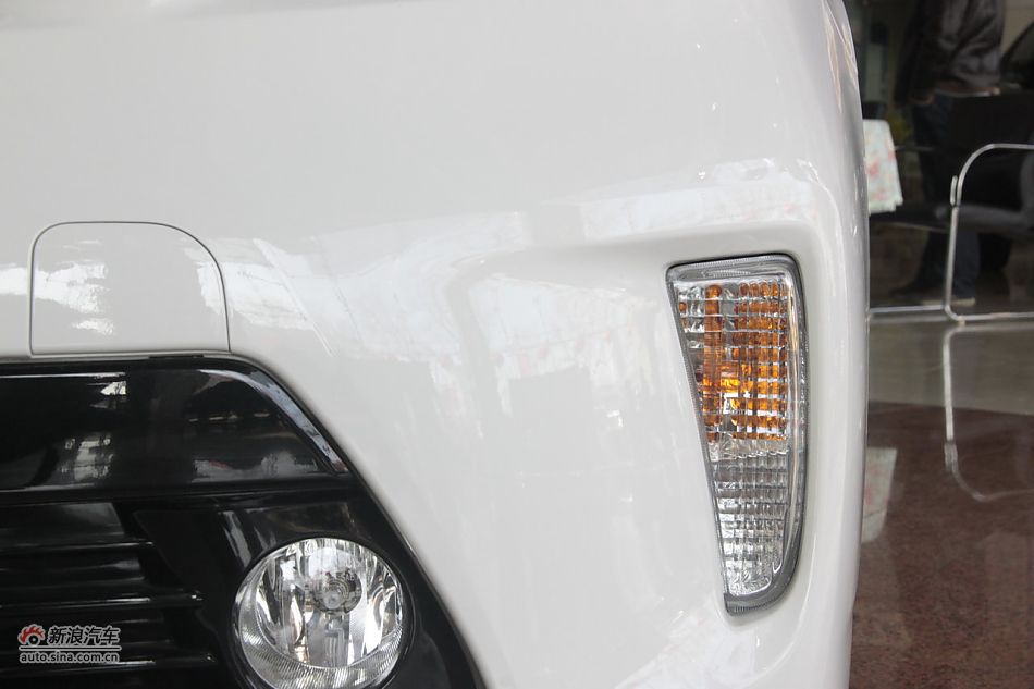 2012款普锐斯混动CVT豪华先进型