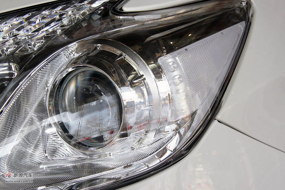 2012款普锐斯混动CVT豪华先进型