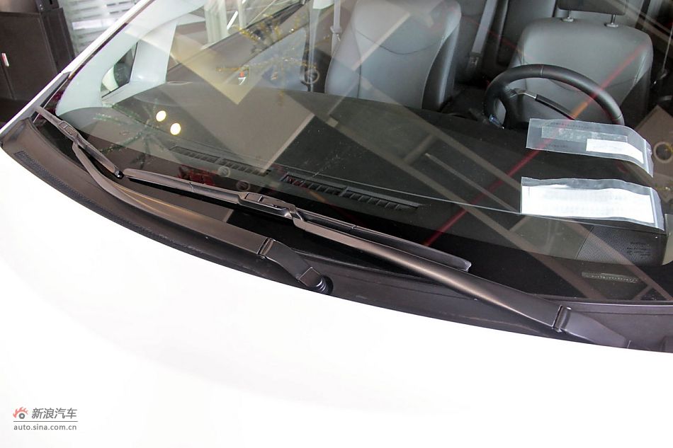 2012款普锐斯混动CVT豪华先进型