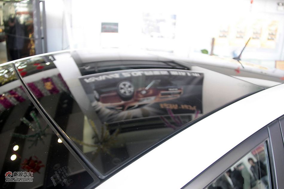 2012款普锐斯混动CVT豪华先进型