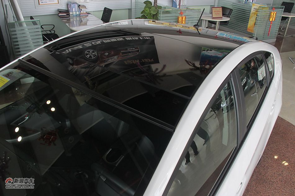 2012款普锐斯混动CVT豪华先进型