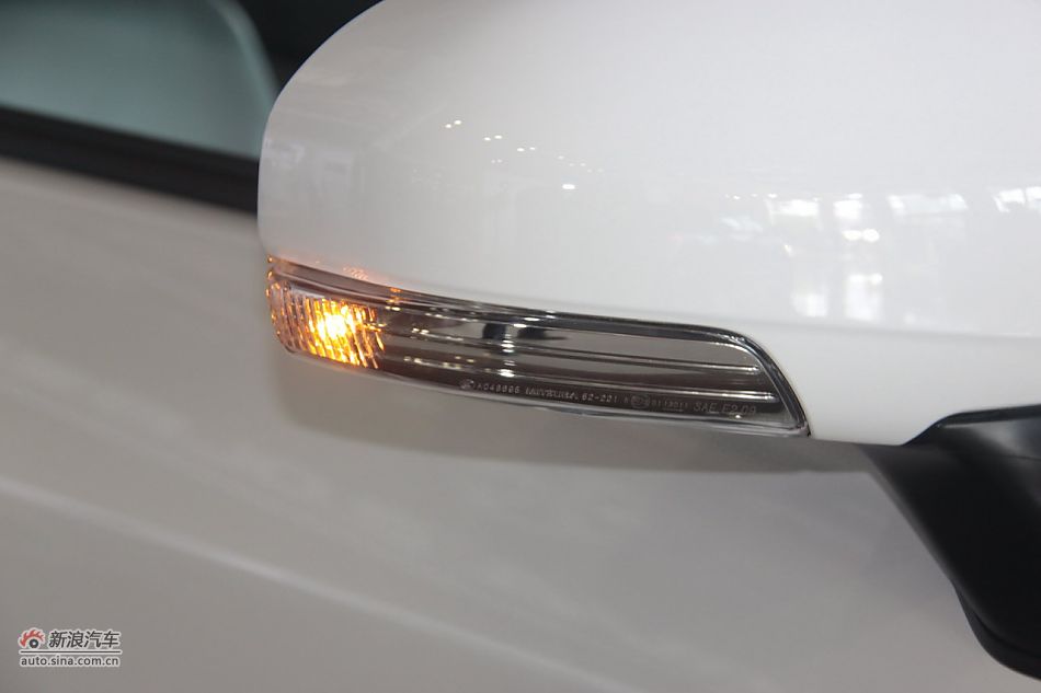 2012款普锐斯混动CVT豪华先进型