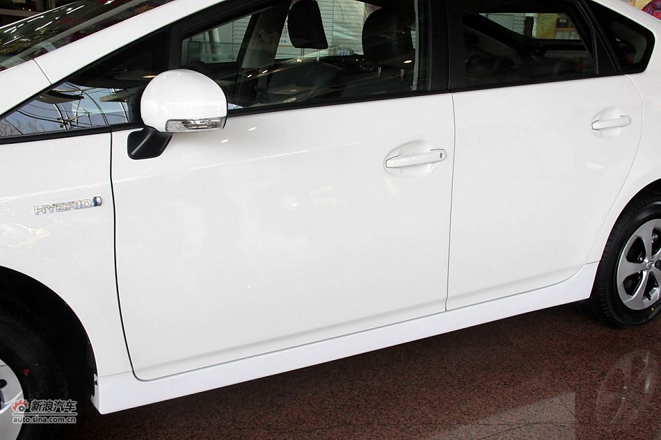 2012款普锐斯混动CVT豪华先进型