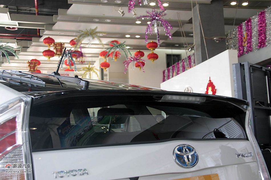 2012款普锐斯混动CVT豪华先进型