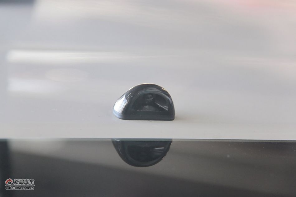 2012款普锐斯混动CVT豪华先进型