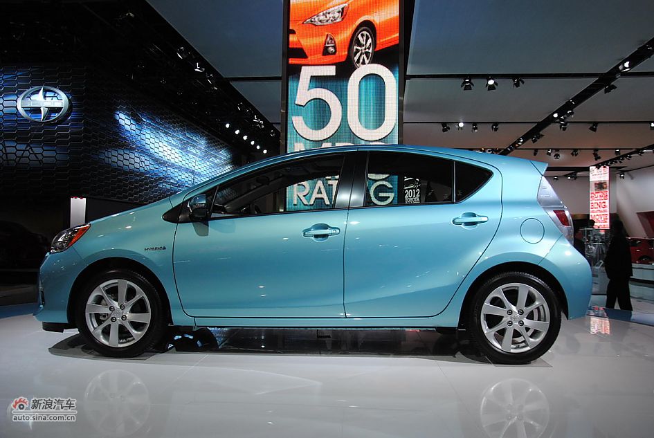 丰田普瑞斯C概念车