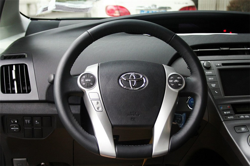 2012款普锐斯CVT标准版