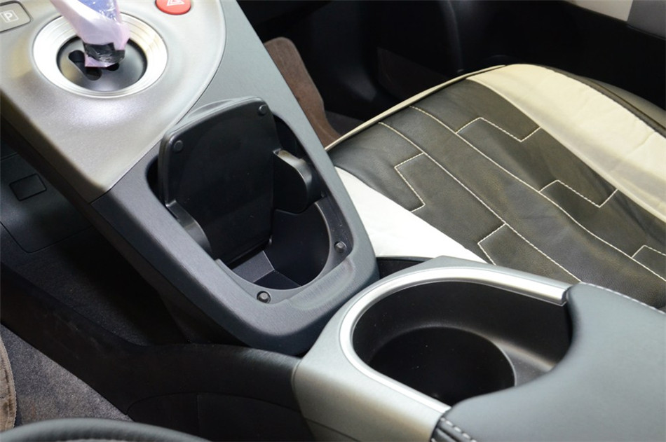 2012款普锐斯CVT标准版