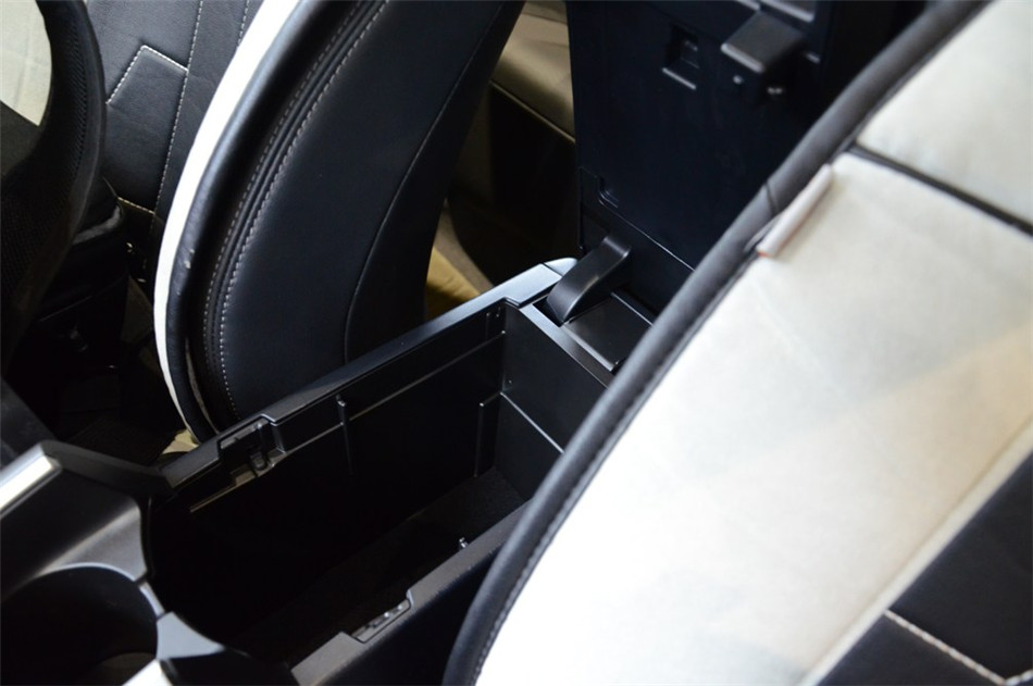 2012款普锐斯CVT标准版