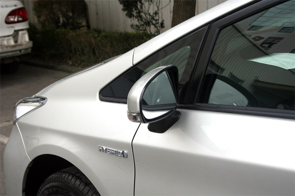 2012款普锐斯CVT标准版