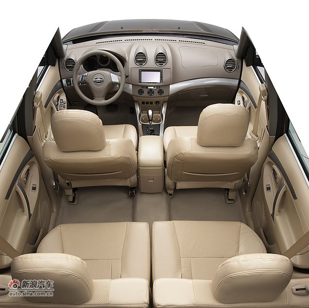 2010款永源A380五门版米色内饰