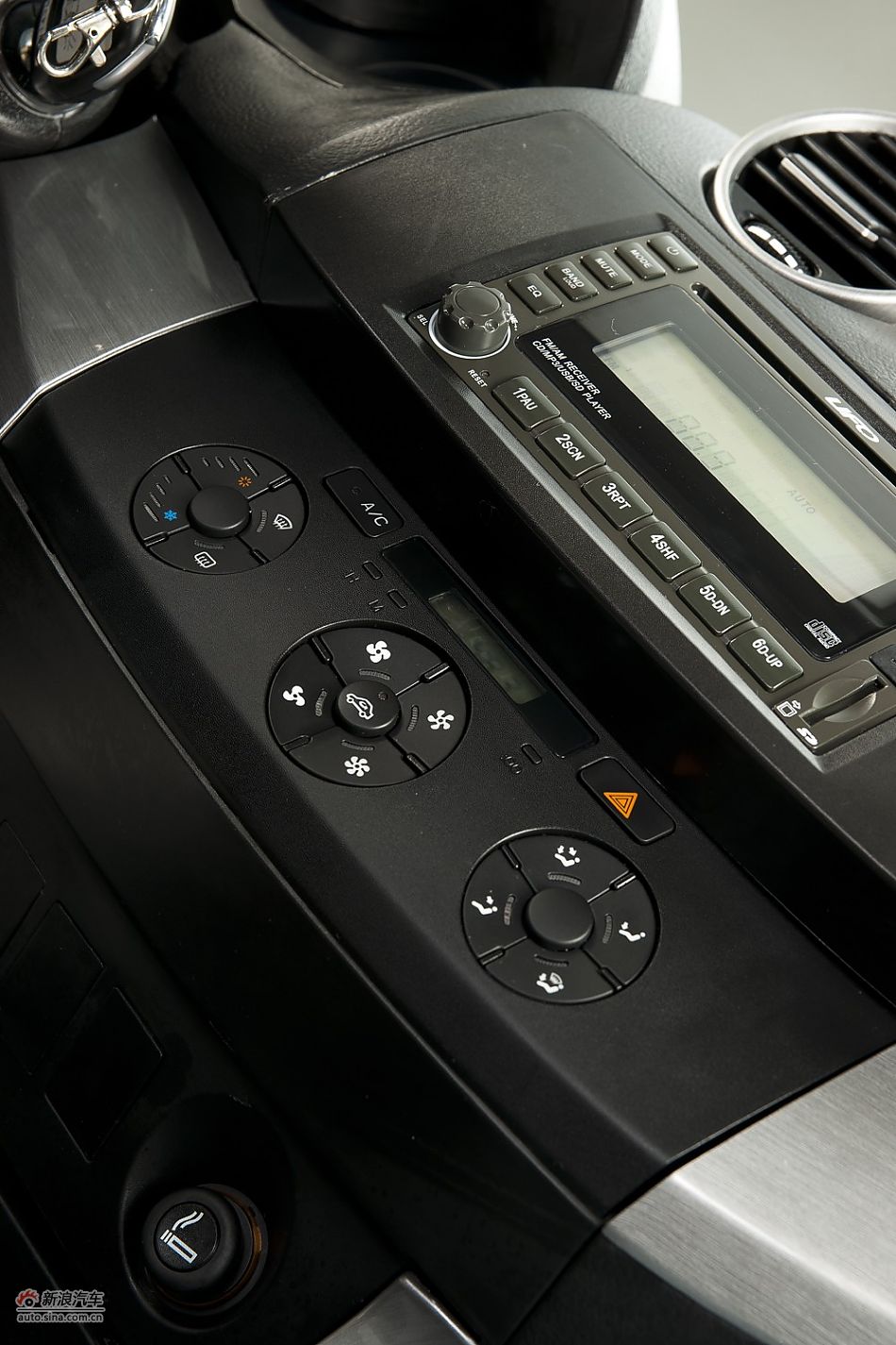 2010款永源A380五门版黑色内饰
