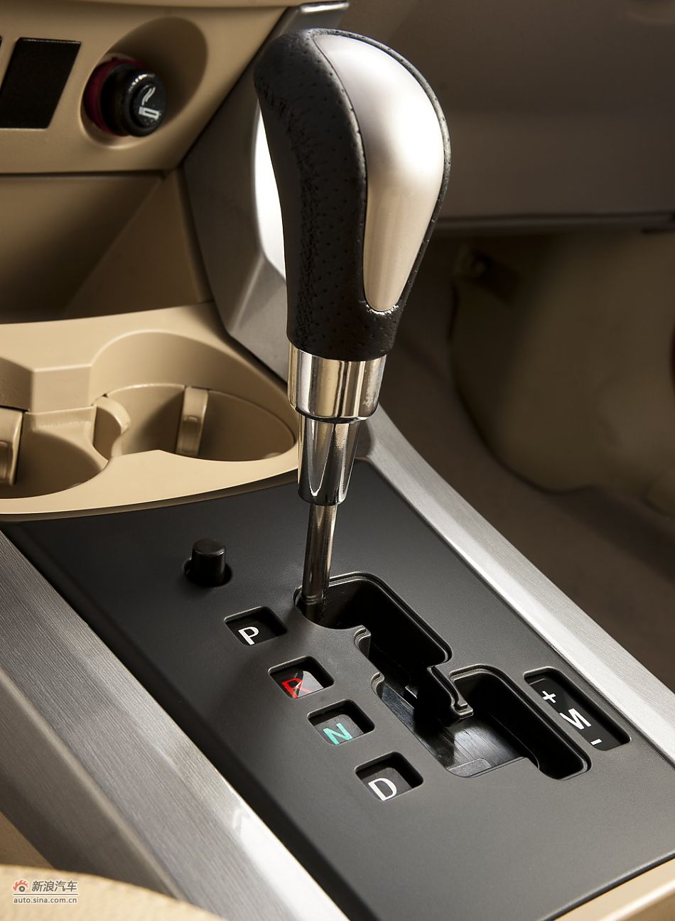 2010款永源A380三门版米色内饰