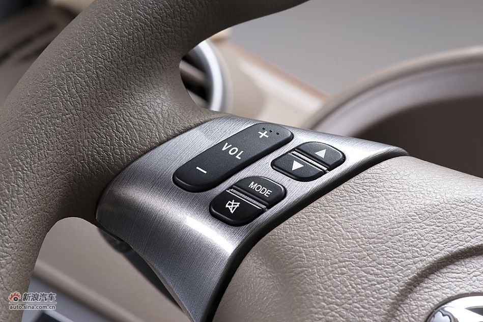 2010款永源A380三门版米色内饰