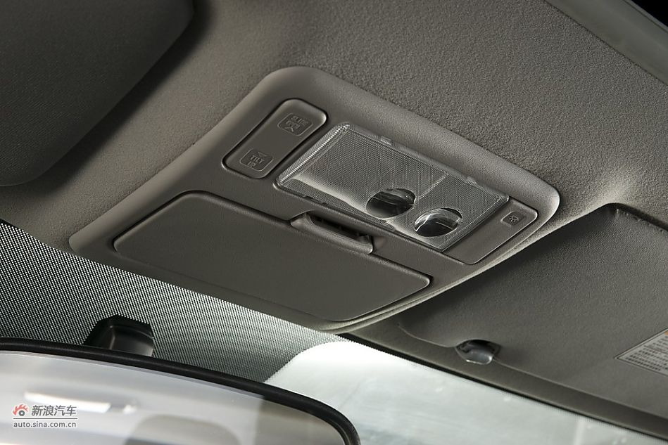 2010款永源A380三门版米色内饰