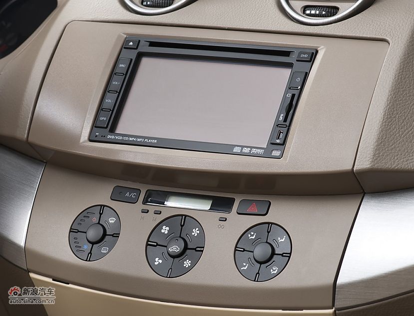 2010款永源A380三门版米色内饰