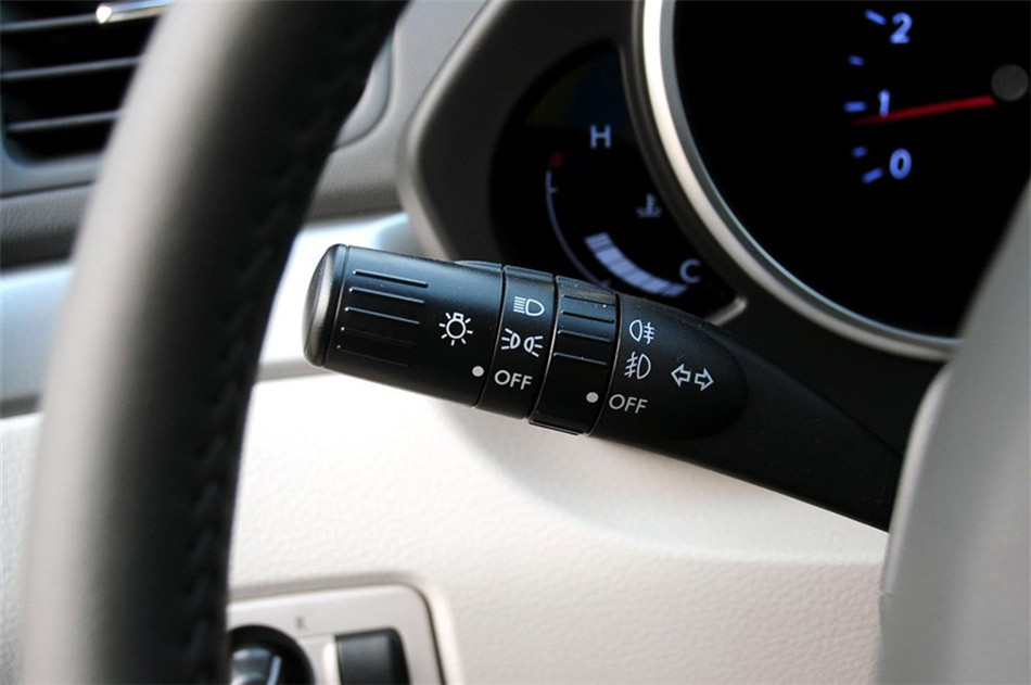 2011款 3.6L AT 7座基本型 内饰