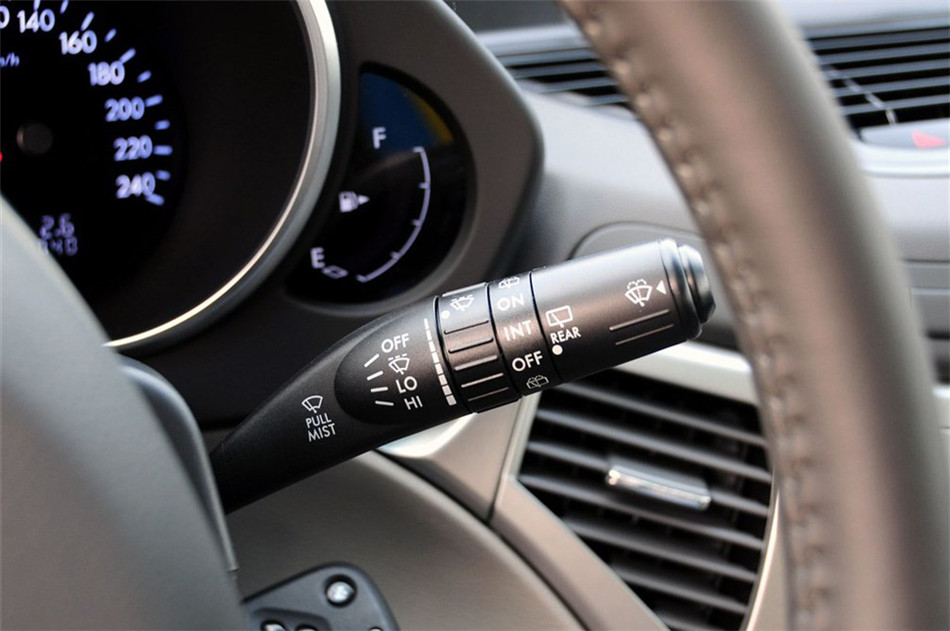 2011款 3.6L AT 7座基本型 内饰