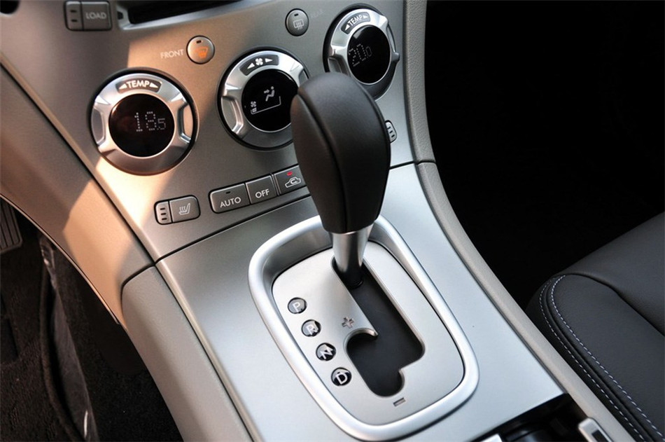 2011款 3.6L AT 7座基本型 内饰