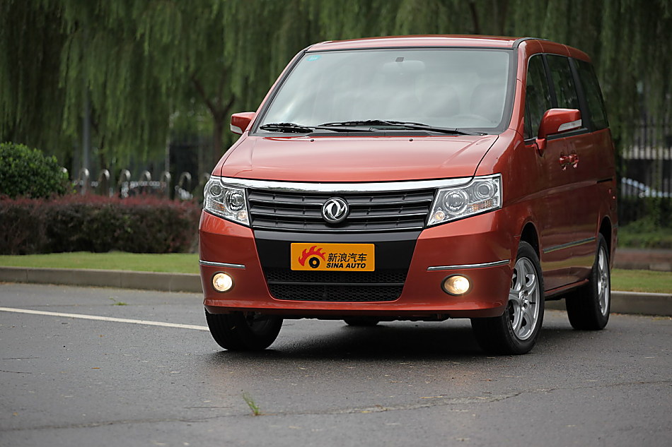 郑州日产帅客图片