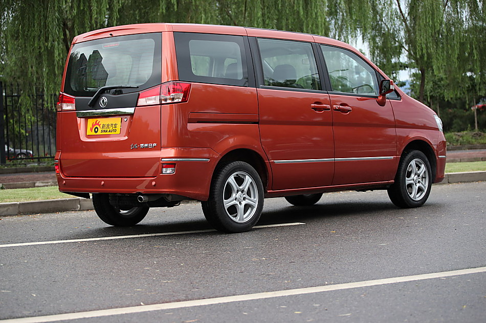 郑州日产帅客图片