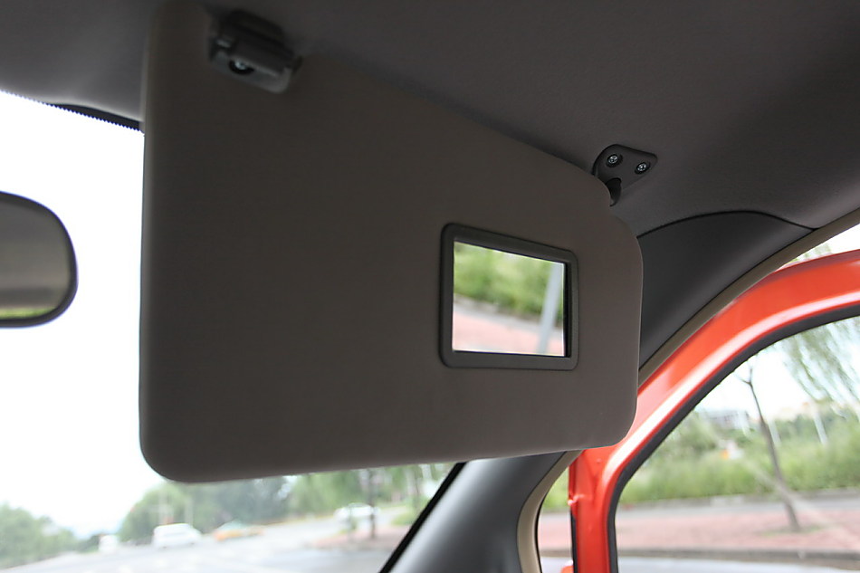 郑州日产帅客图片